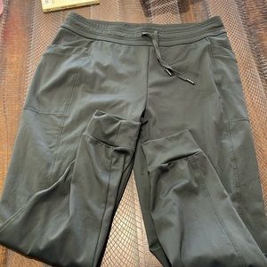 Green soft elastic waist band with tie pants